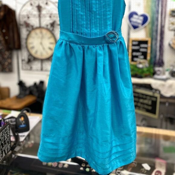 Calir's Rose Girls 7 Teal Fancy Dress - Picture 6 of 6